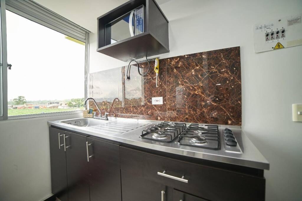Apartamento Cerca Parque Del Cafe Con Piscina Montenegro Exteriör bild